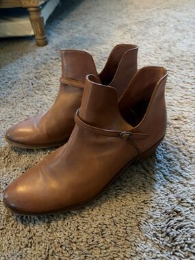 Sam Edelman Cognac Leather Cutout Ankle Booties
